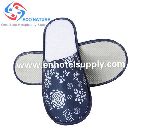 slippers for hotel