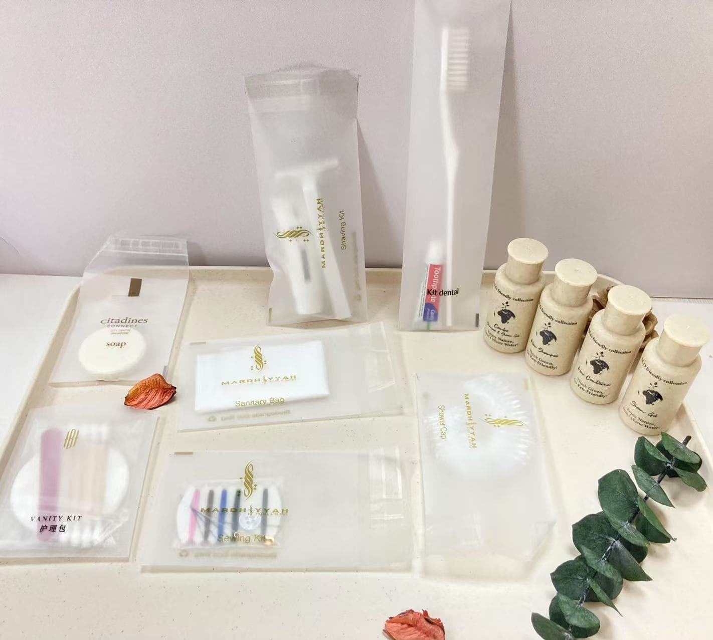 HOTEL AMENITIES WITH KRAFT BOX PACKING